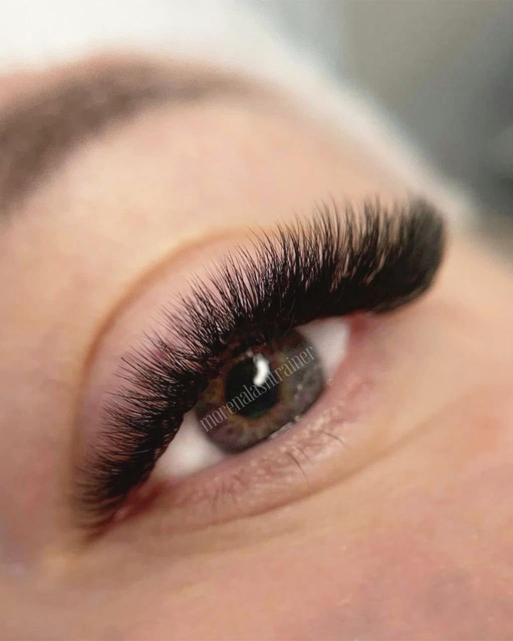 Mega Volume Eyelashes